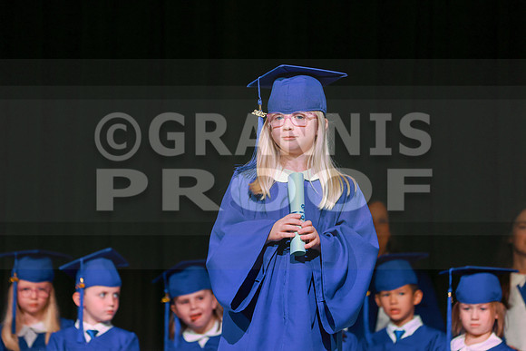 MCGRADUATION25-398