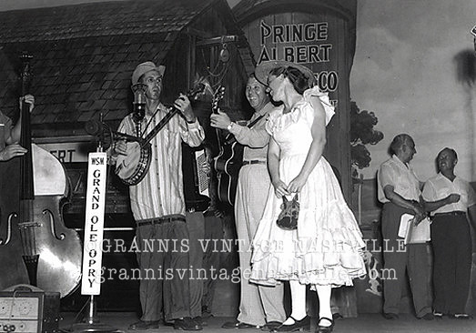 066_String Bean & Minnie Pearl