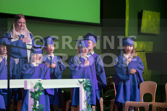 MCGRADUATION25-312