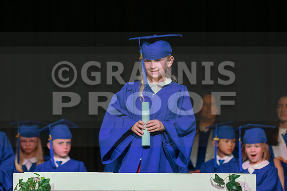 MCGRADUATION25-379