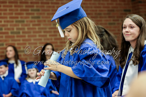 MCGRADUATION24-712