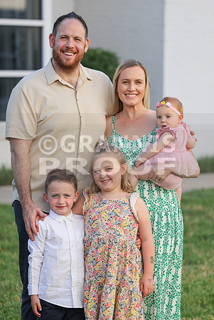 MCGRADUATION25-32
