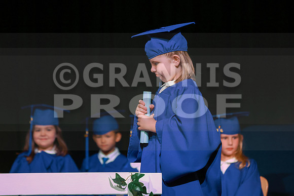 MCGRADUATION25-454