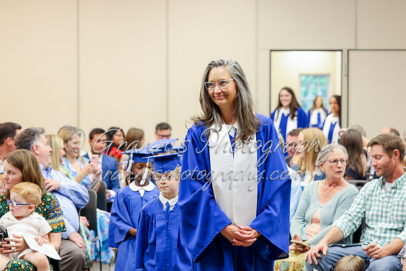 MCGRADUATION24-433