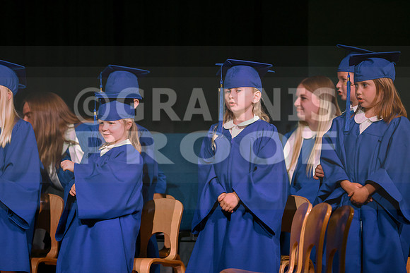 MCGRADUATION25-345