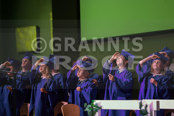 MCGRADUATION25-320