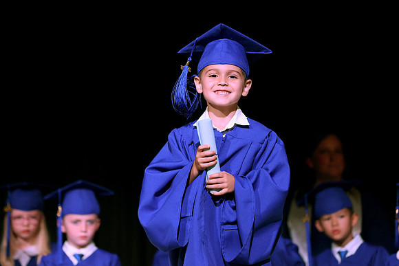 MCGRADUATION25-403