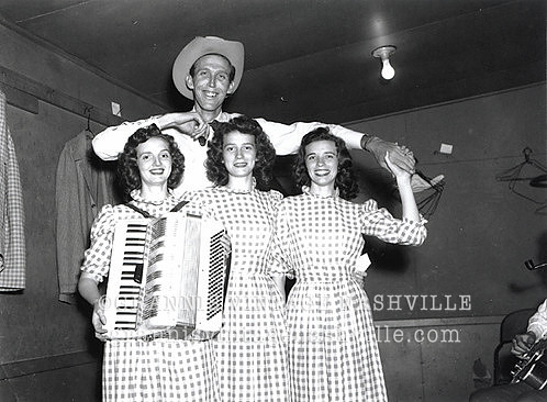 100_The Carter Sisters