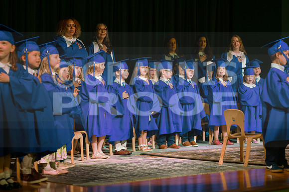 MCGRADUATION25-308