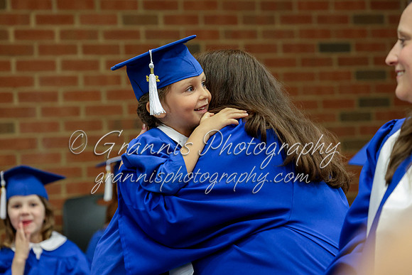 MCGRADUATION24-592