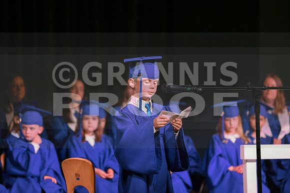 MCGRADUATION25-335