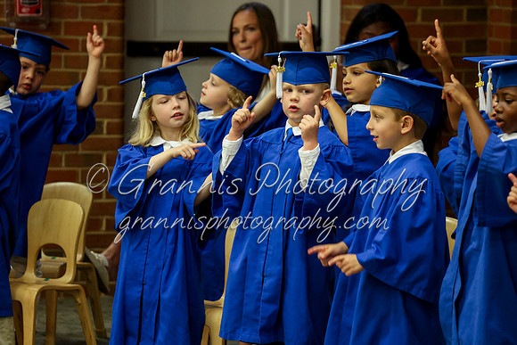 MCGRADUATION24-493