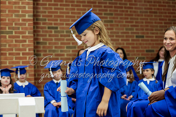 MCGRADUATION24-774