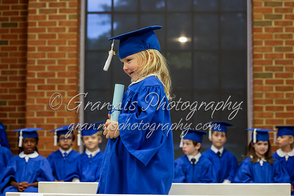 MCGRADUATION24-527