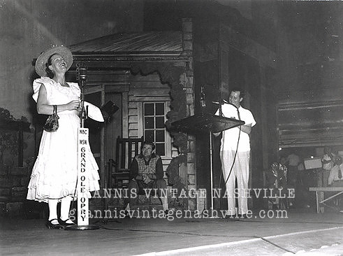 039_Minnie Pearl