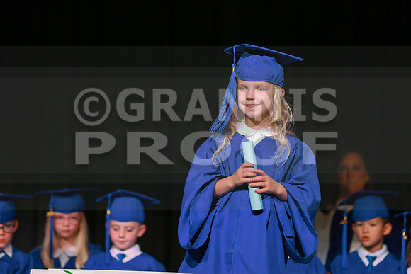MCGRADUATION25-558