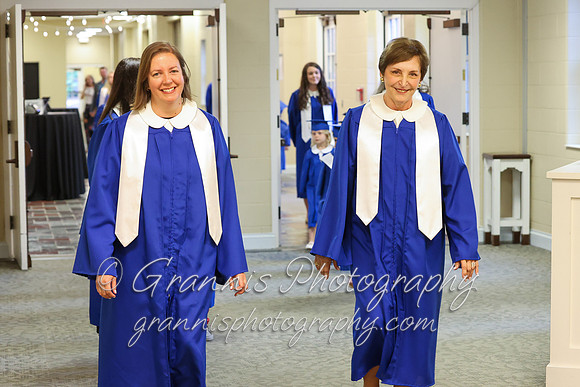 MCGRADUATION22-357