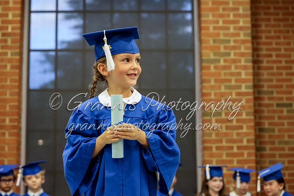 MCGRADUATION24-598