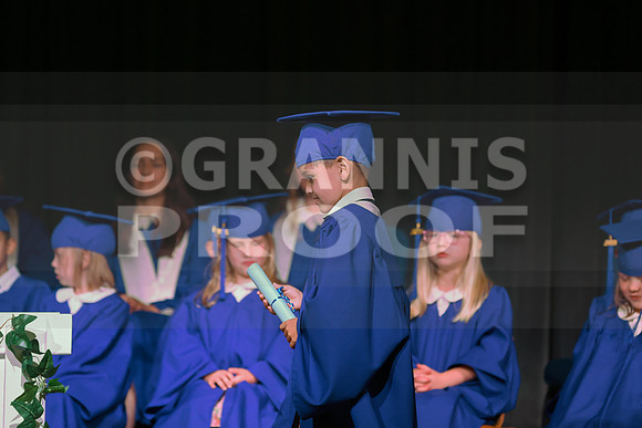 MCGRADUATION25-402