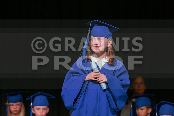 MCGRADUATION25-594