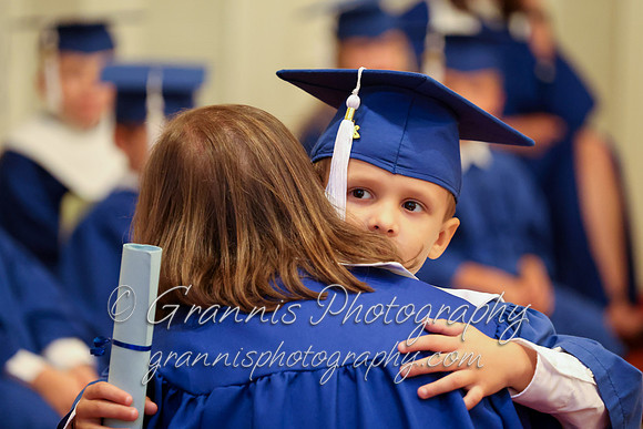 MCGRADUATION22-458