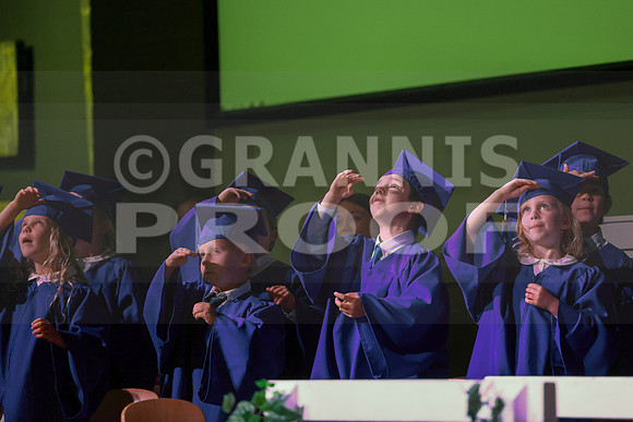 MCGRADUATION25-319
