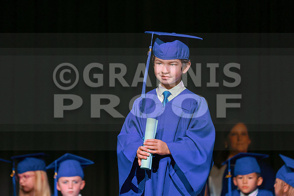 MCGRADUATION25-524