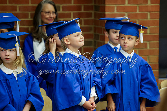 MCGRADUATION24-805