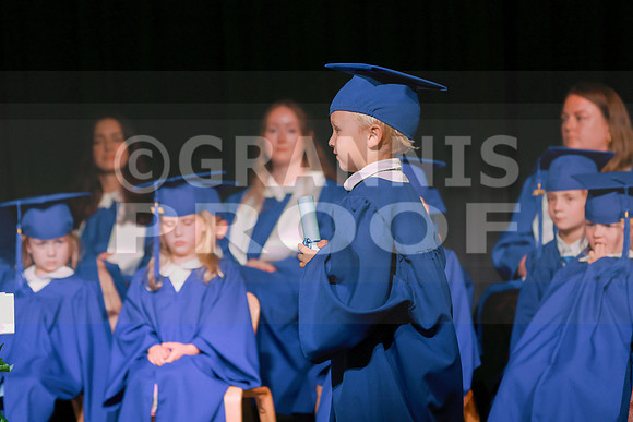 MCGRADUATION25-544