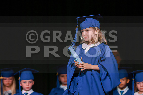 MCGRADUATION25-481