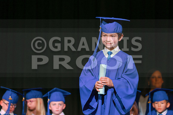 MCGRADUATION25-526