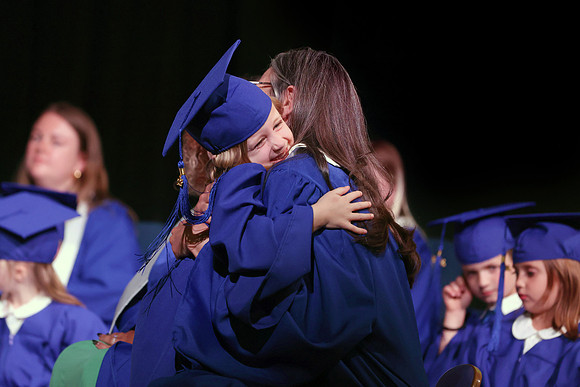 MCGRADUATION25-509