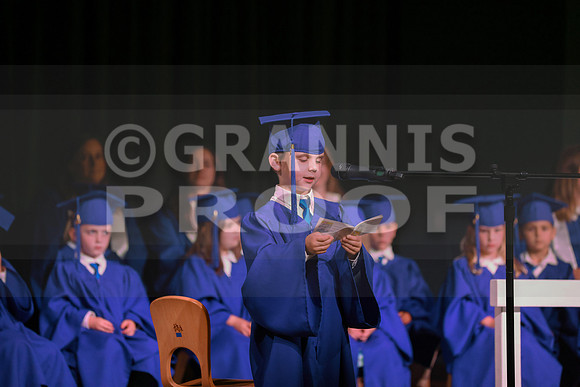 MCGRADUATION25-332