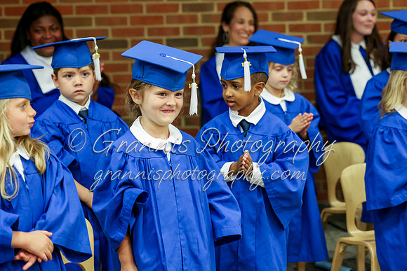 MCGRADUATION24-806
