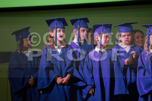 MCGRADUATION25-351