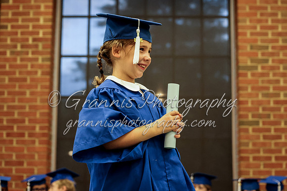 MCGRADUATION24-674